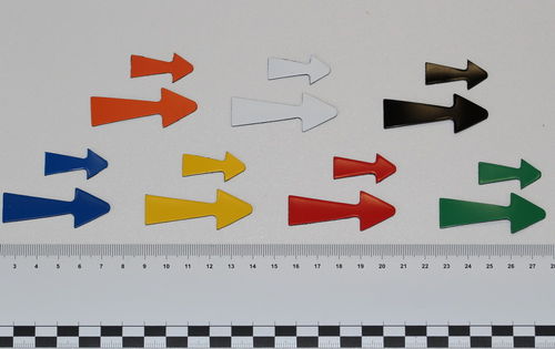 Magnetpfeile in verschiedenen Farben